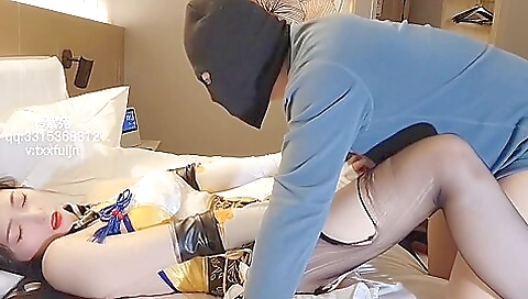Married guy with a hot body